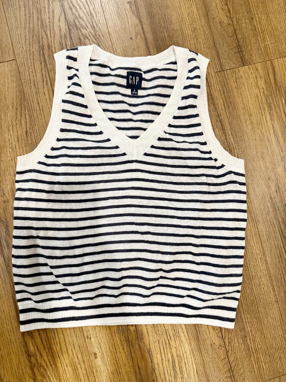 GAP Striped Sleeveless Top